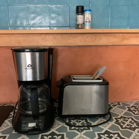 Joli T2 Avec Grande Terrasse Centre 아파트 *