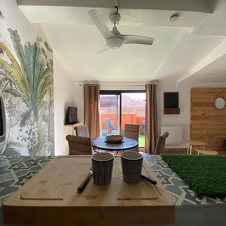 Joli T2 Avec Grande Terrasse Centre アパート ペルピニャン