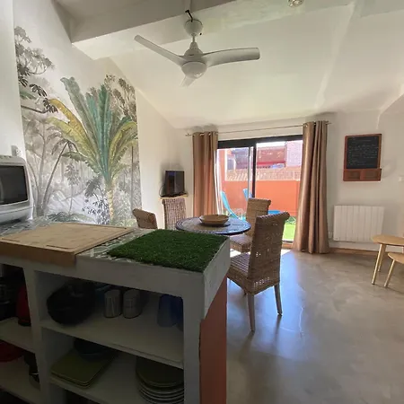 アパート Joli T2 Avec Grande Terrasse Centre *